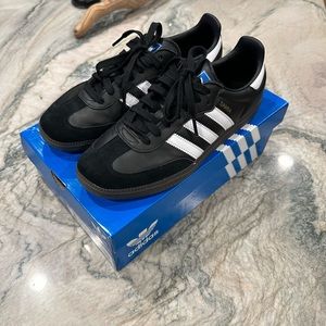 OG Samba Men’s SZ 8 Women’s Size 9.5